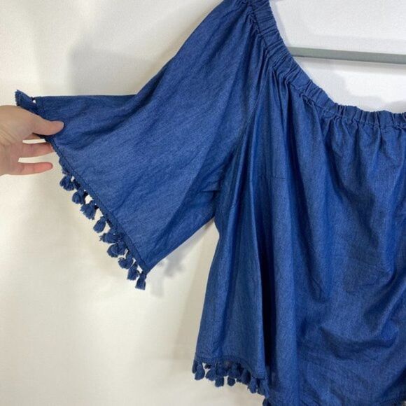 ELOQUII Blue Off Shoulder Chambray Top Plus sz 28 - Picture 5 of 7